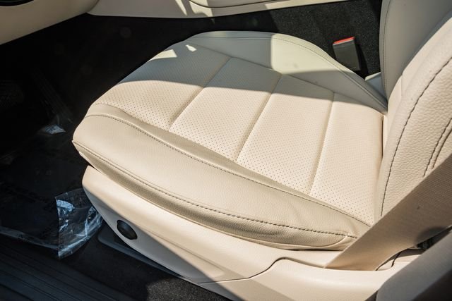 New 2026 Polar White Mercedes-Benz GLE 450 image 34