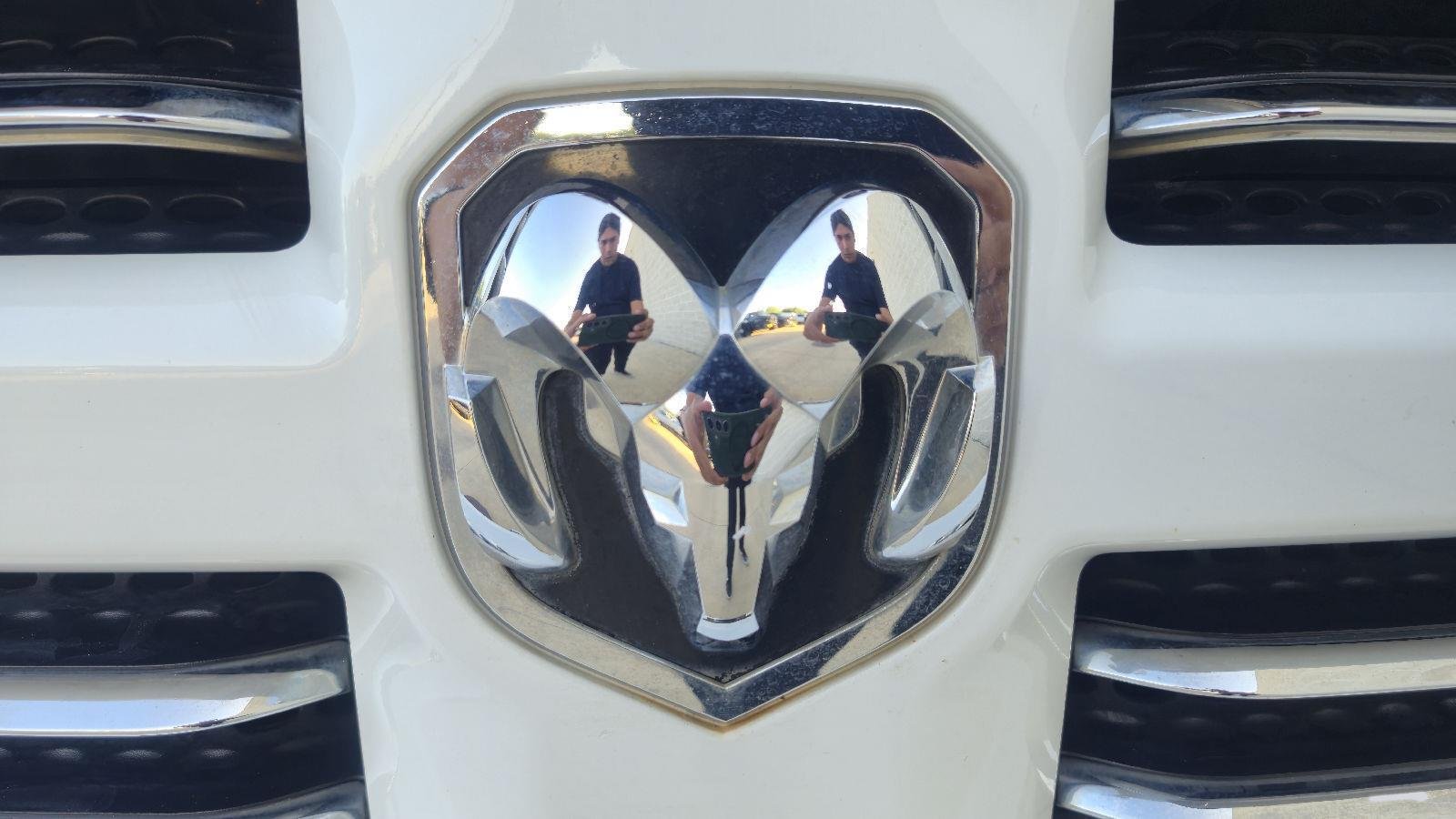 Used 2015 Bright White Clearcoat Ram Sport image 9