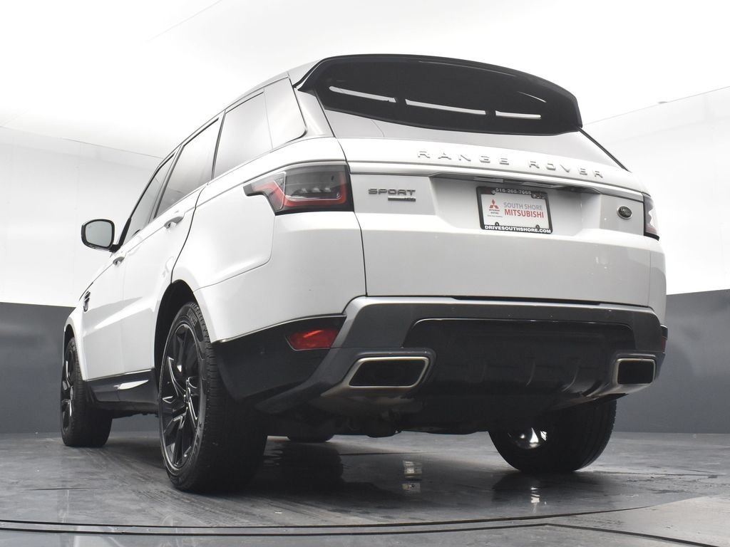 Used 2019 White Land Rover HSE image 25