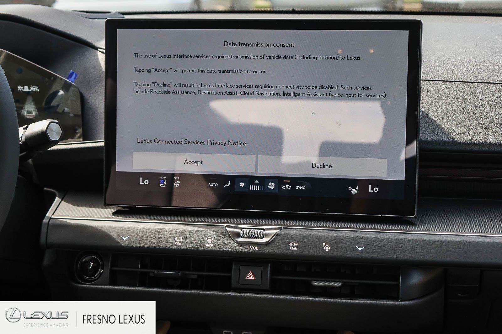 New 2026 Iridium Lexus ES 350e LUXURY image 17