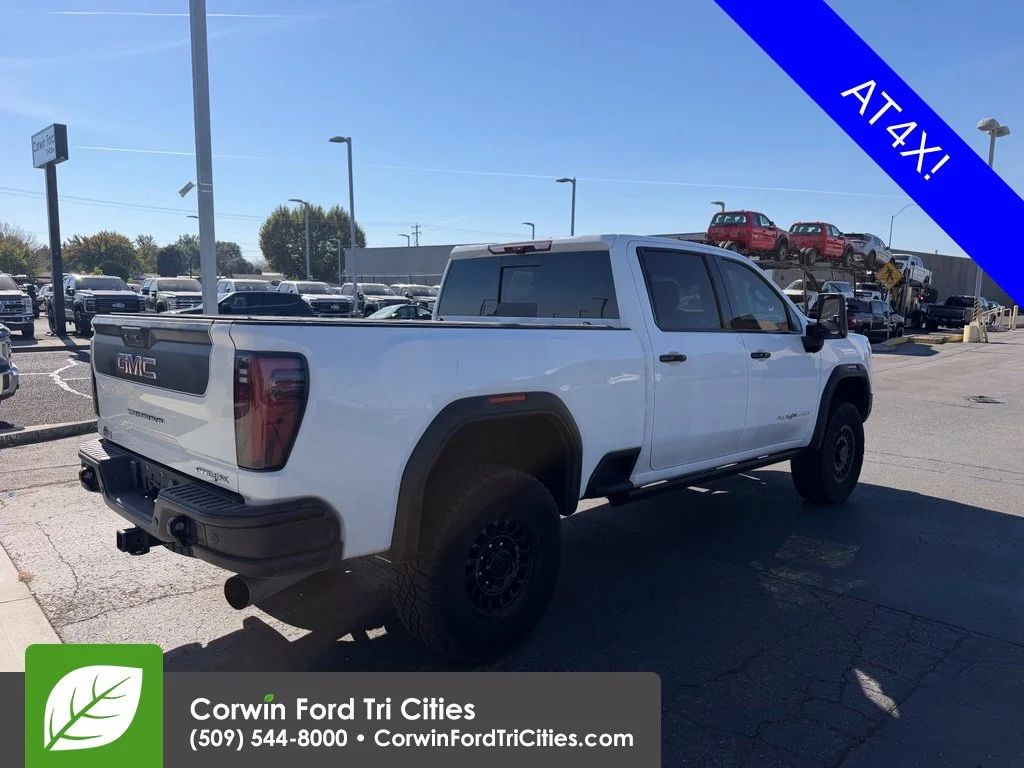 Used 2024 White GMC AT4X image 8