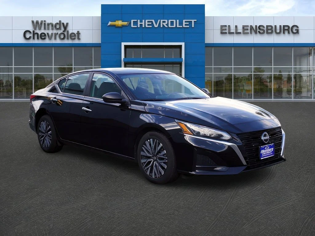 2025 Nissan Altima 2.5 SV's photo