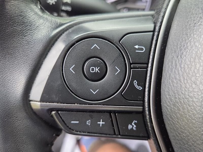 Used 2023 Ice Toyota SE image 23