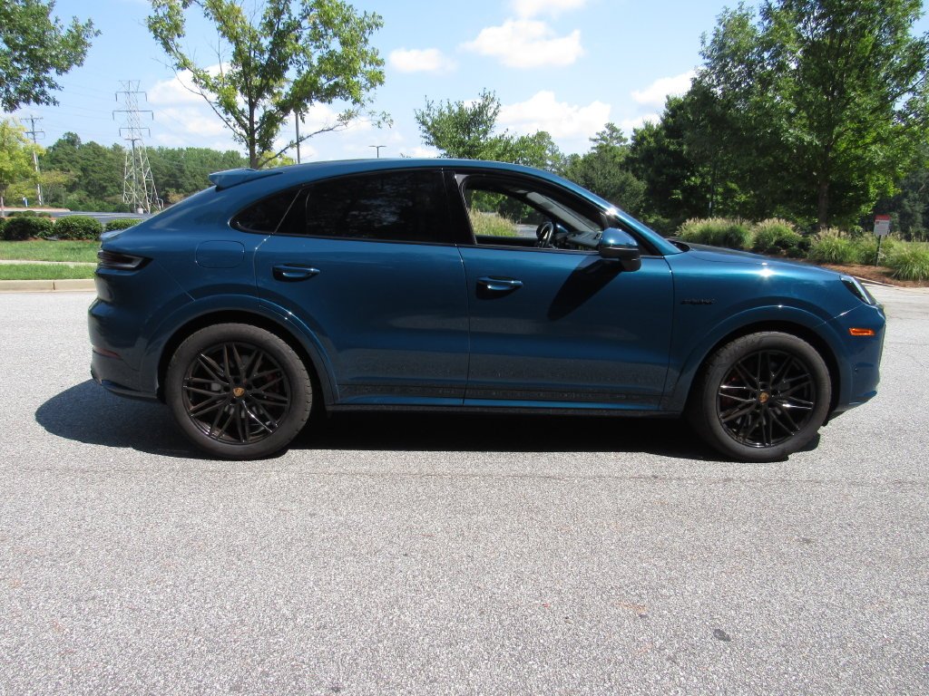 2025 Porsche Cayenne Coupe S E-Hybrid - Photo 8