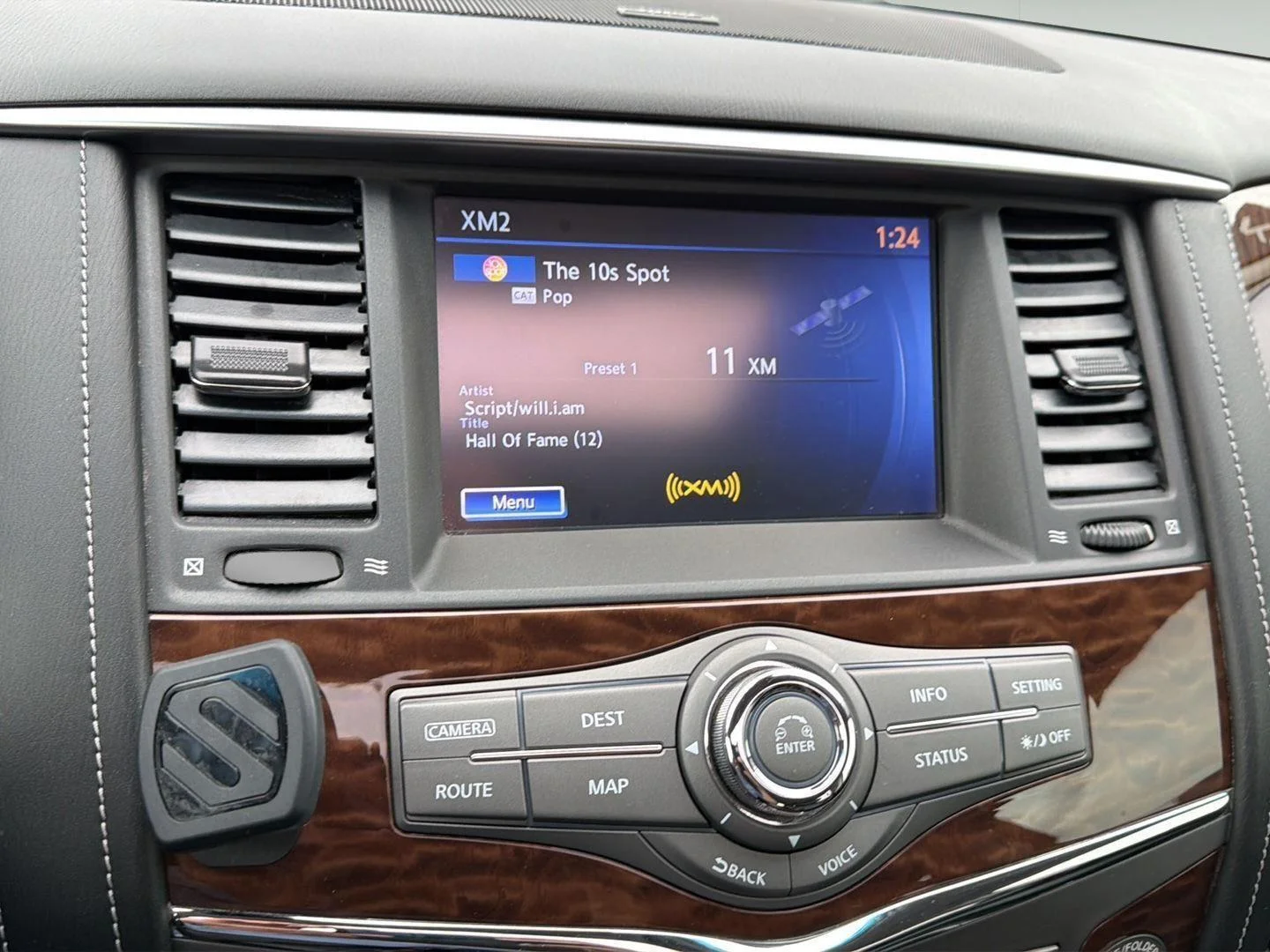Used 2017 Forged Copper Nissan Platinum image 32