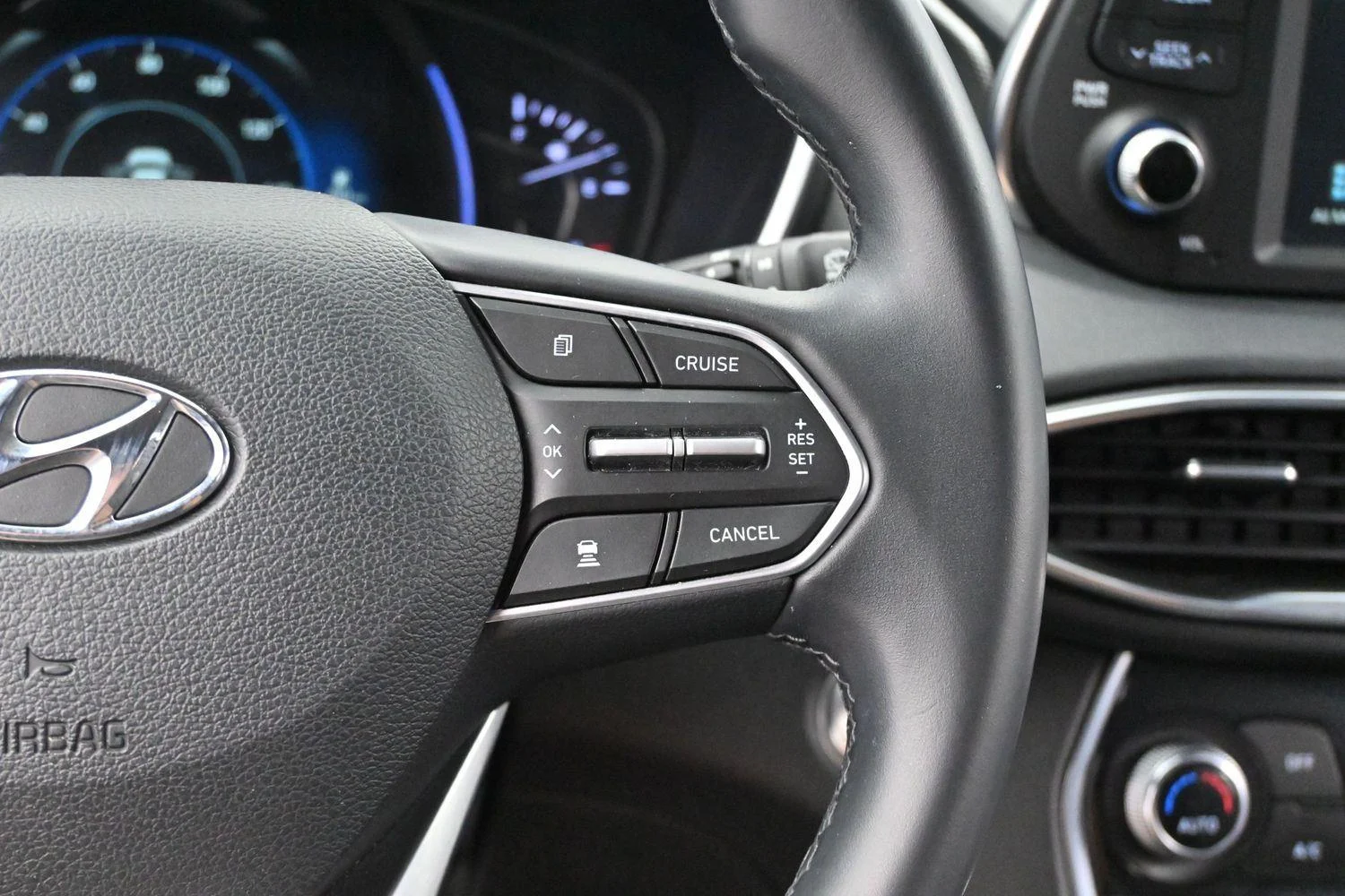 Used 2020 Twilight Black Hyundai SEL image 15