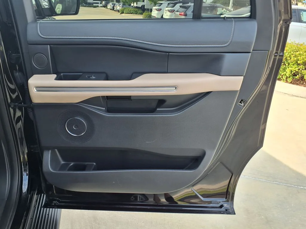 Used 2024 Black Ford Limited image 23