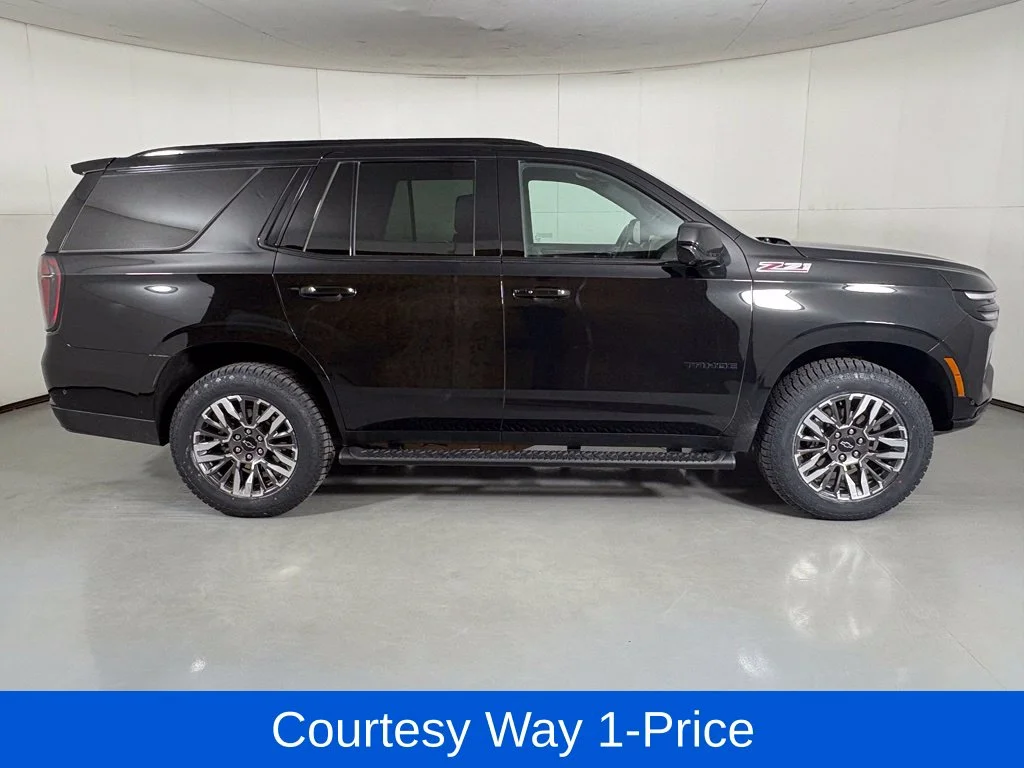 Used 2025 Black Chevrolet Z71 image 12