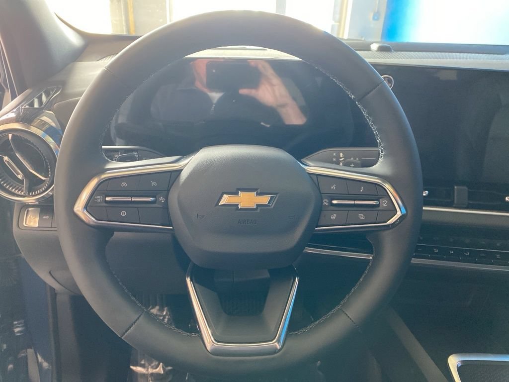 New 2026 Lakeshore Blue Metallic Chevrolet LT image 6