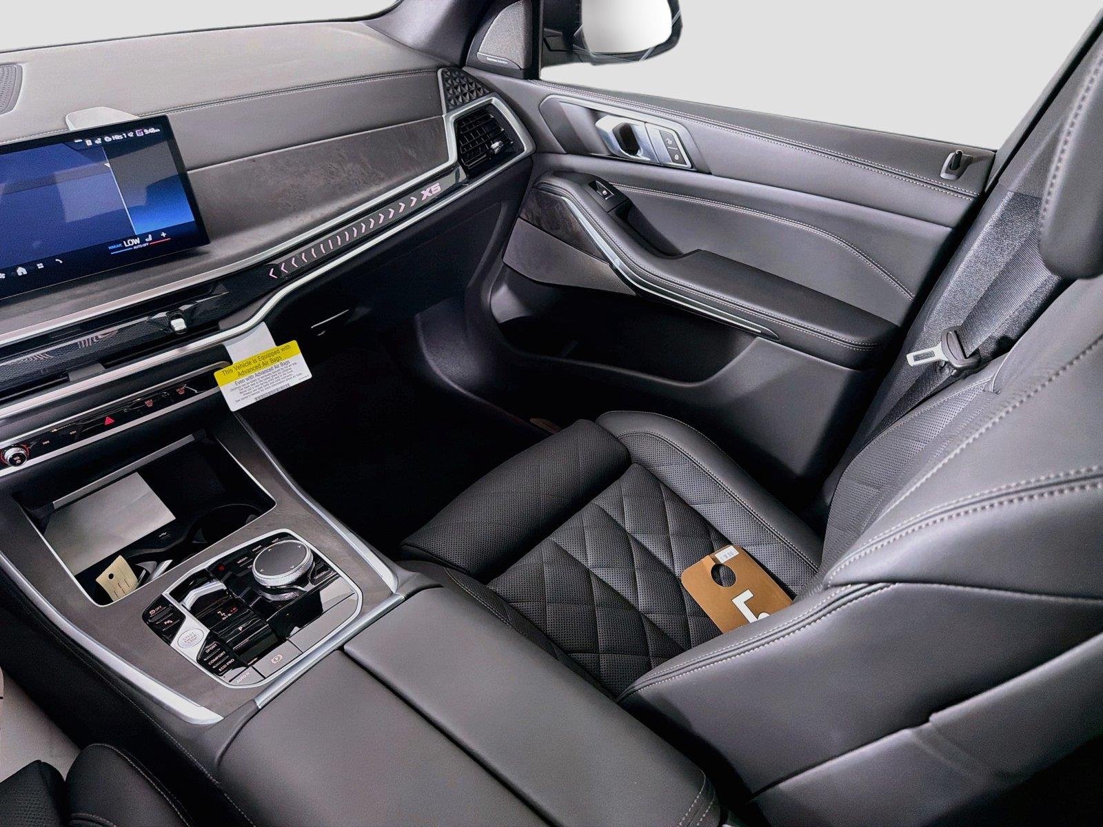 New 2026 Alpine White BMW sDrive40i image 25