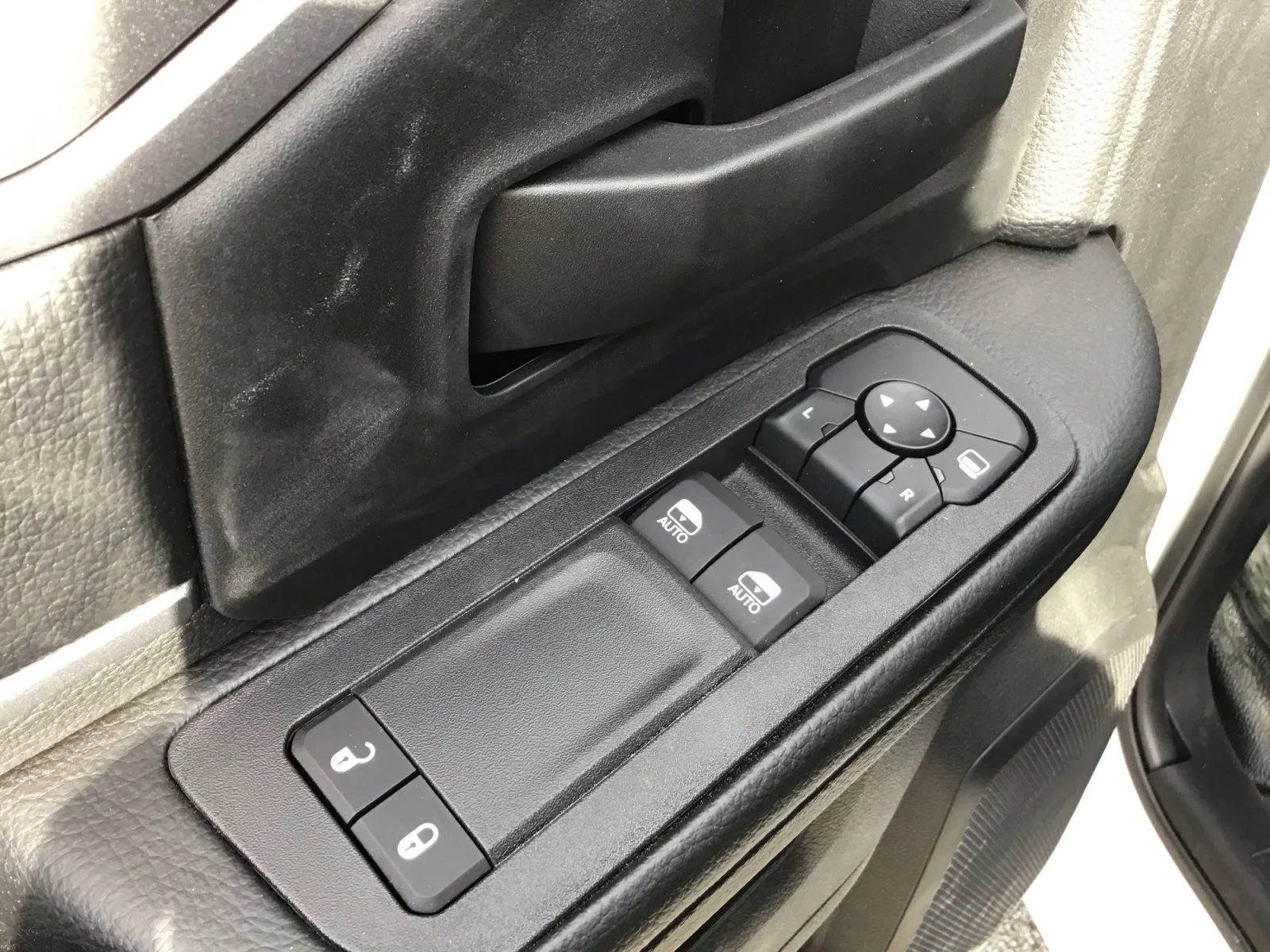 2026 RAM 3500 Chassis Tradesman - Photo 21