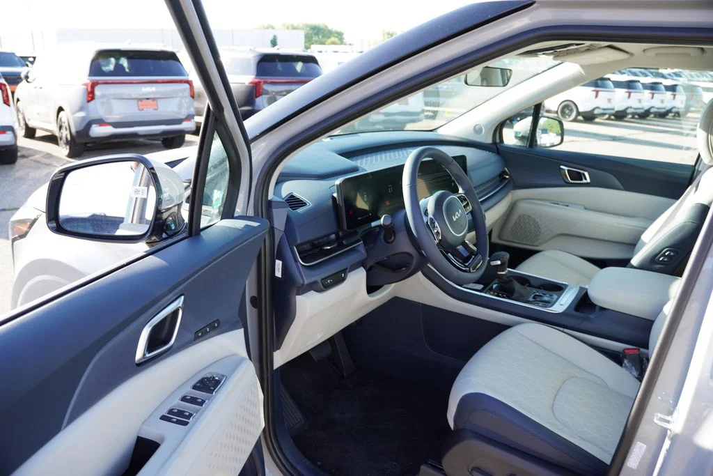 New 2026 Ceramic Silver Kia EX image 10