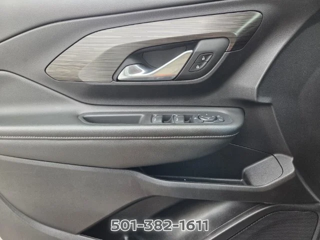 Used 2024 White GMC SLE image 31