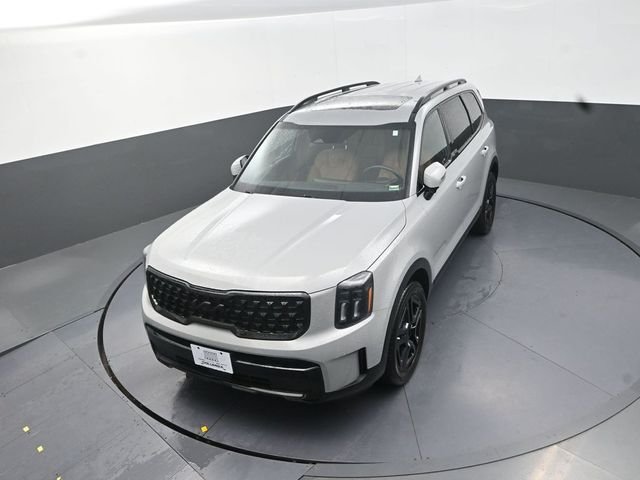 Used 2025 Gray Kia EX X-Line image 14