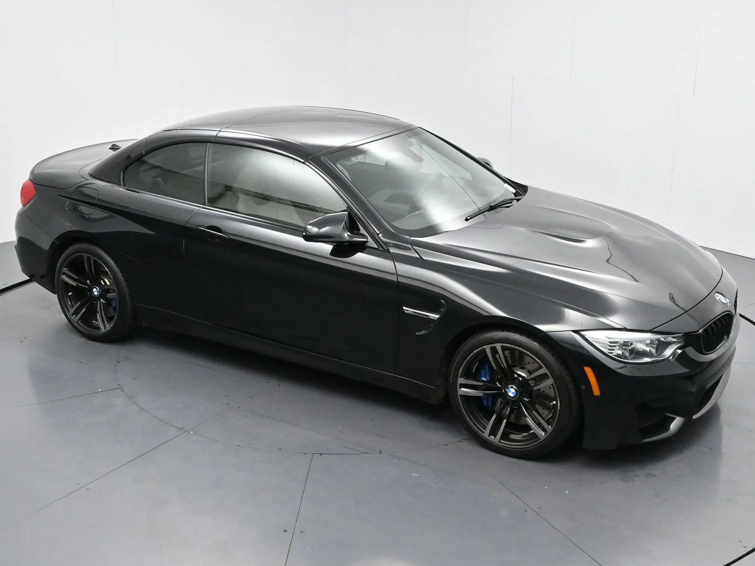 Used 2015 Black Sapphire Metallic BMW M4 image 37