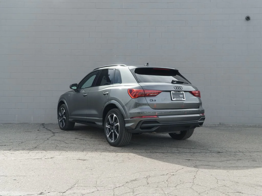 Used 2025 Gray Audi Premium Plus image 3