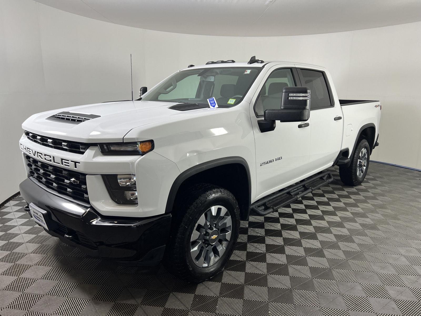 Used 2023 Summit White Chevrolet Custom image 23