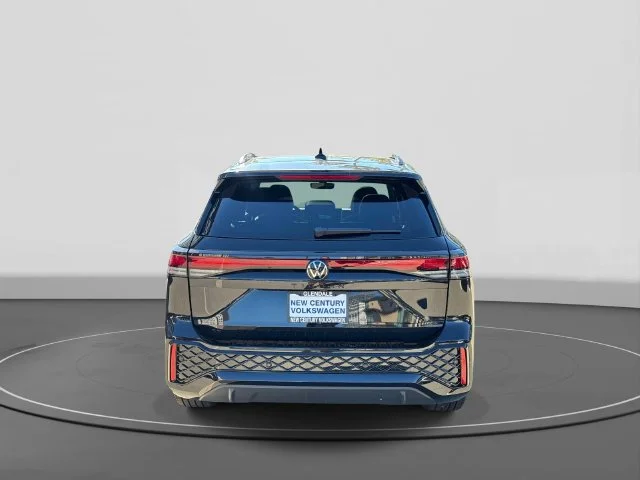 2026 Volkswagen Tiguan photo 3