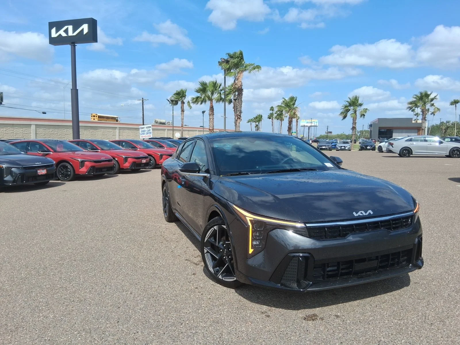 2026 Kia K4 GT-Line AT's photo