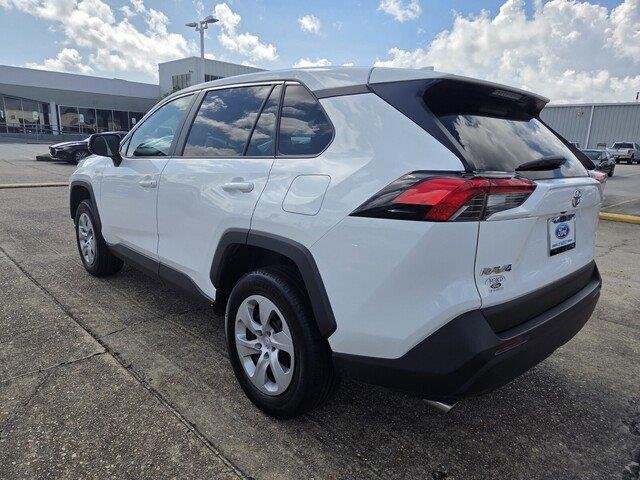 Used 2025 Ice Cap Toyota LE image 3