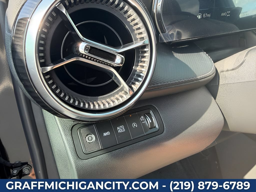 2027 Chevrolet Equinox LT - Photo 13
