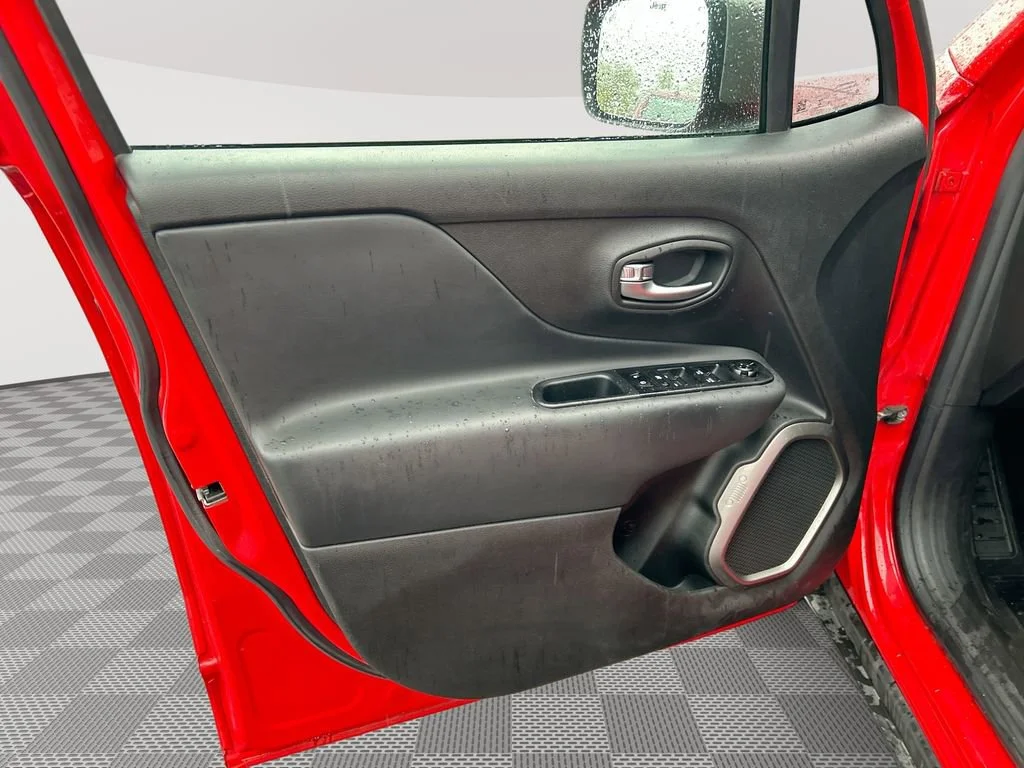 2021 Jeep Renegade Limited - Photo 26