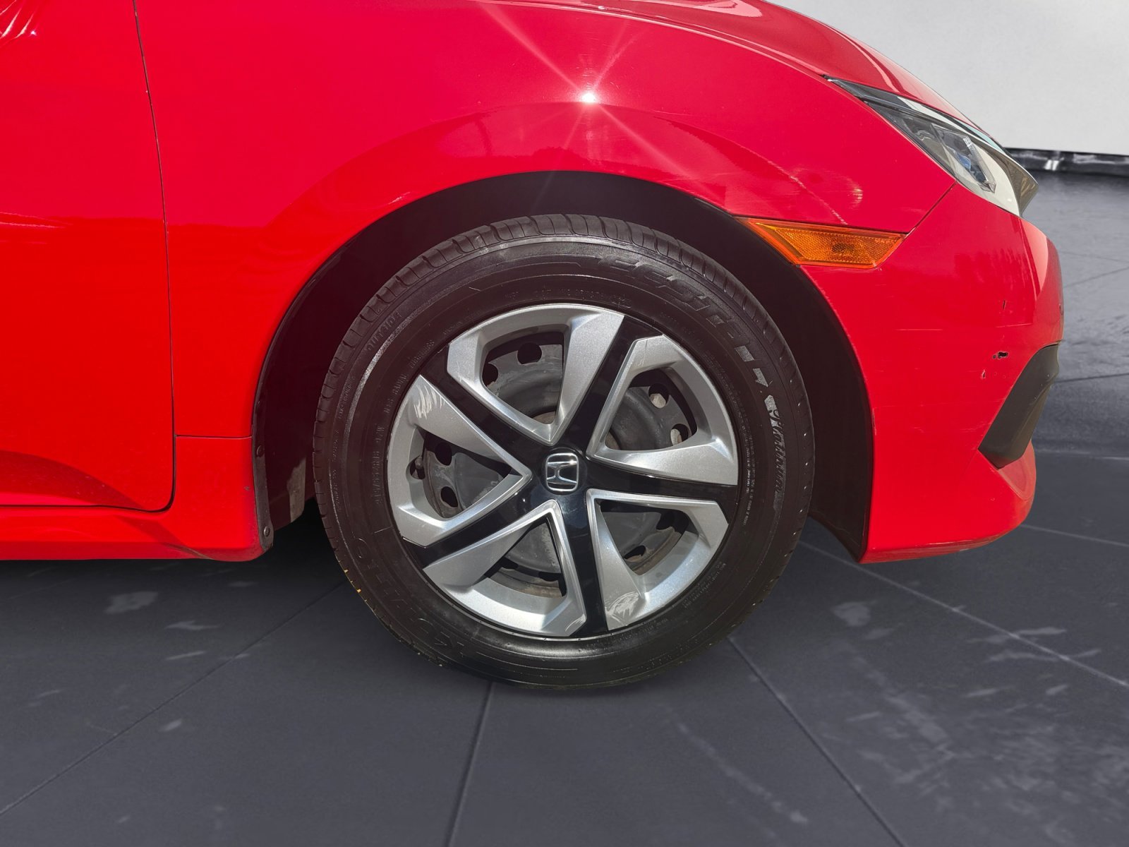 Used 2016 Red Honda LX image 41
