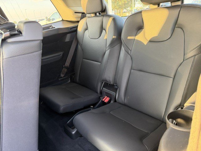 Certified Used 2023 Onyx Black Metallic Volvo Plus Bright Theme image 29