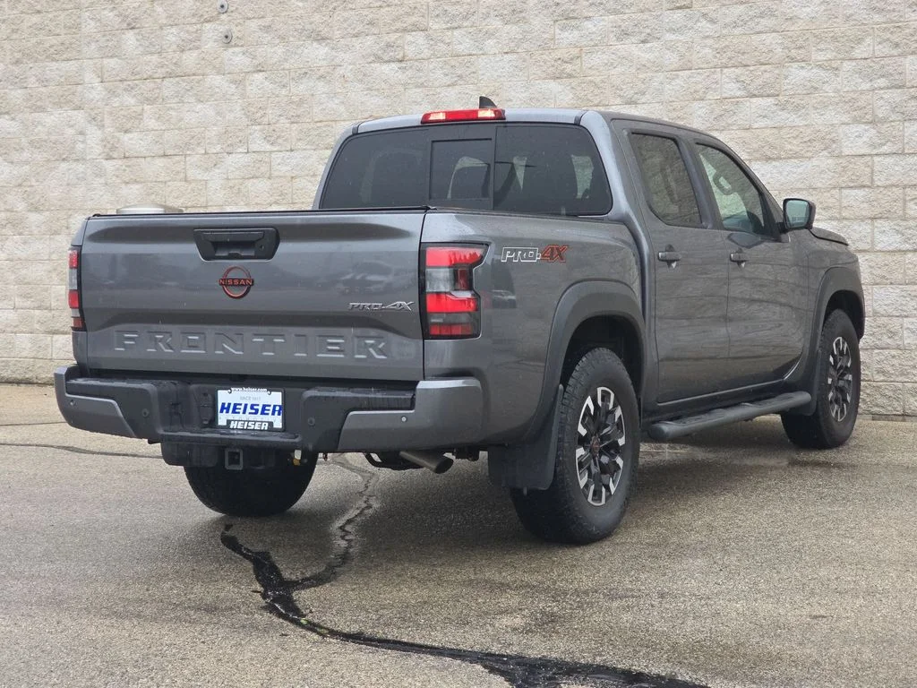 Used 2022  Nissan PRO-4X image 13