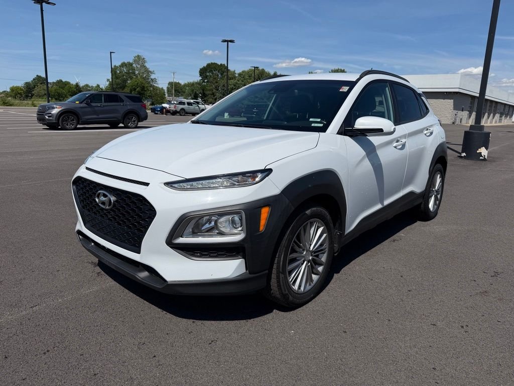 Used 2020 White Hyundai SEL image 1