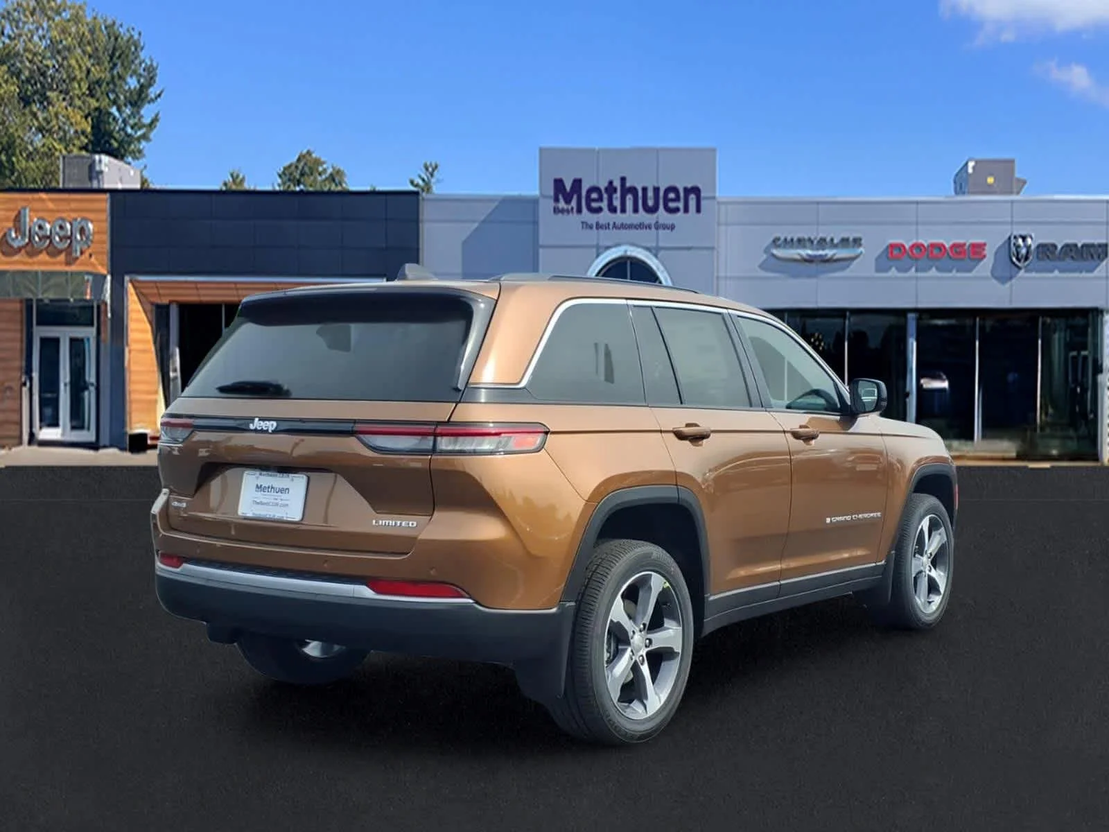 New 2026 Copper Shino Metallic Clearcoat Jeep Limited image 7
