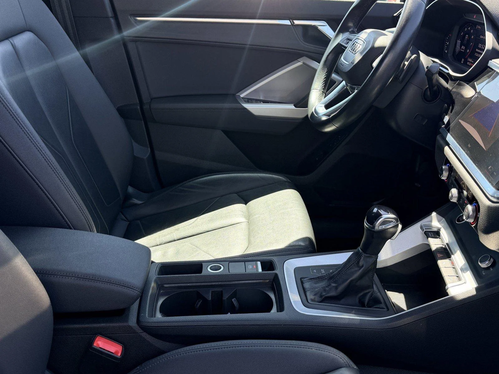 Used 2023  Audi S line Premium image 8