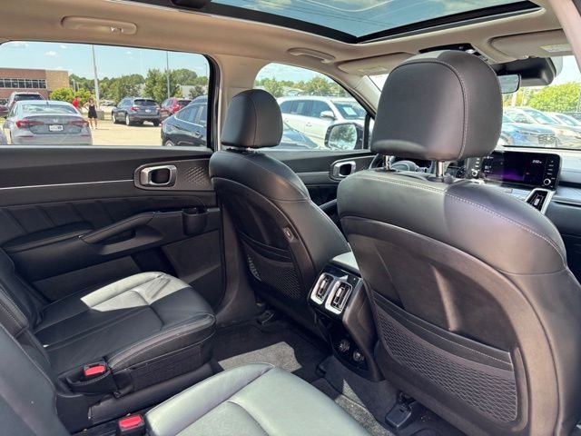Used 2021 Gravity Gray Kia SX image 22