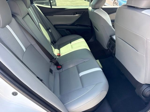 2025 Toyota Camry SE - Photo 13