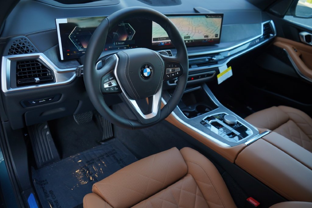 Used 2026 Blue Ridge Mountain Metallic BMW sDrive40i image 11