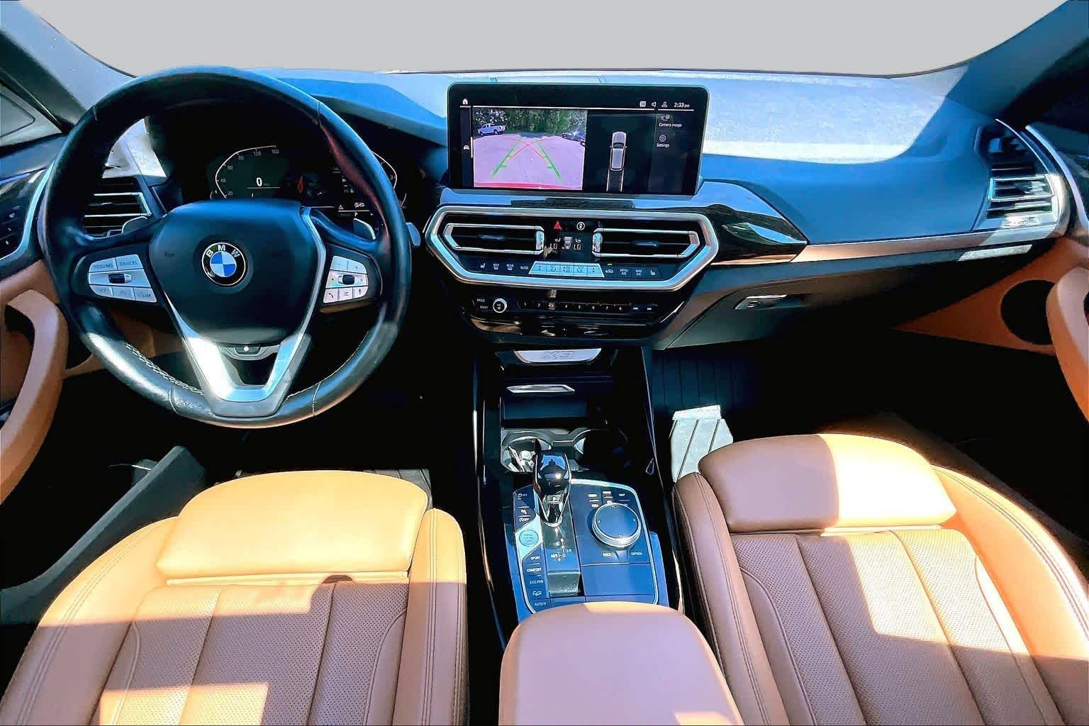 Used 2022 Aventurin Red Metallic BMW xDrive30i image 15