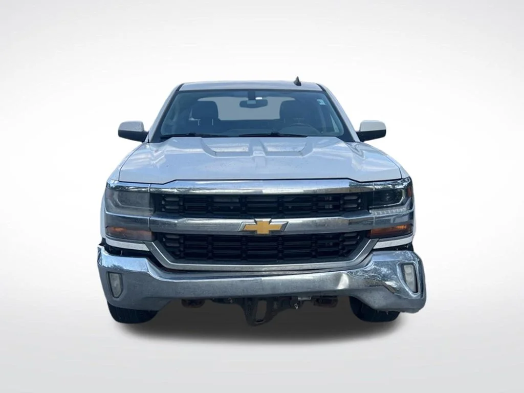 Used 2016 Summit White Chevrolet LT image 3