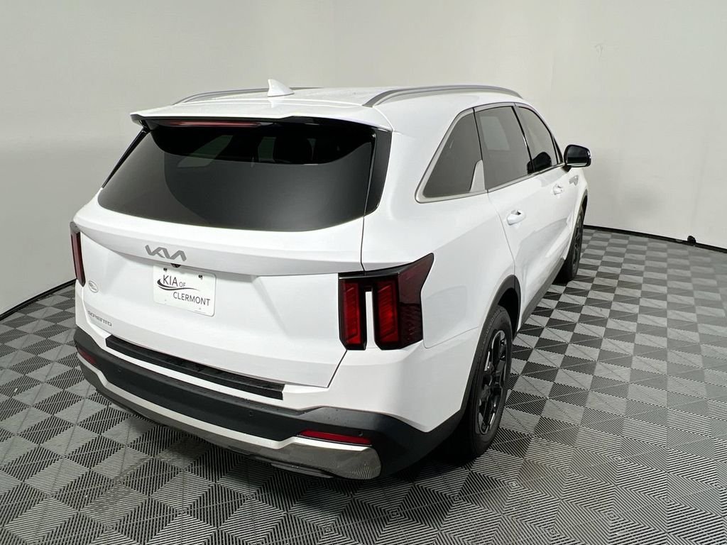 Certified Used 2024 White Kia S image 3