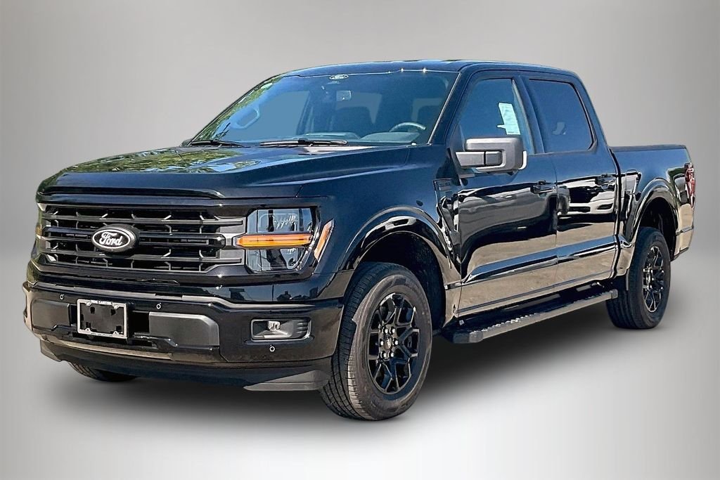 New 2026 Black Ford XLT image 2