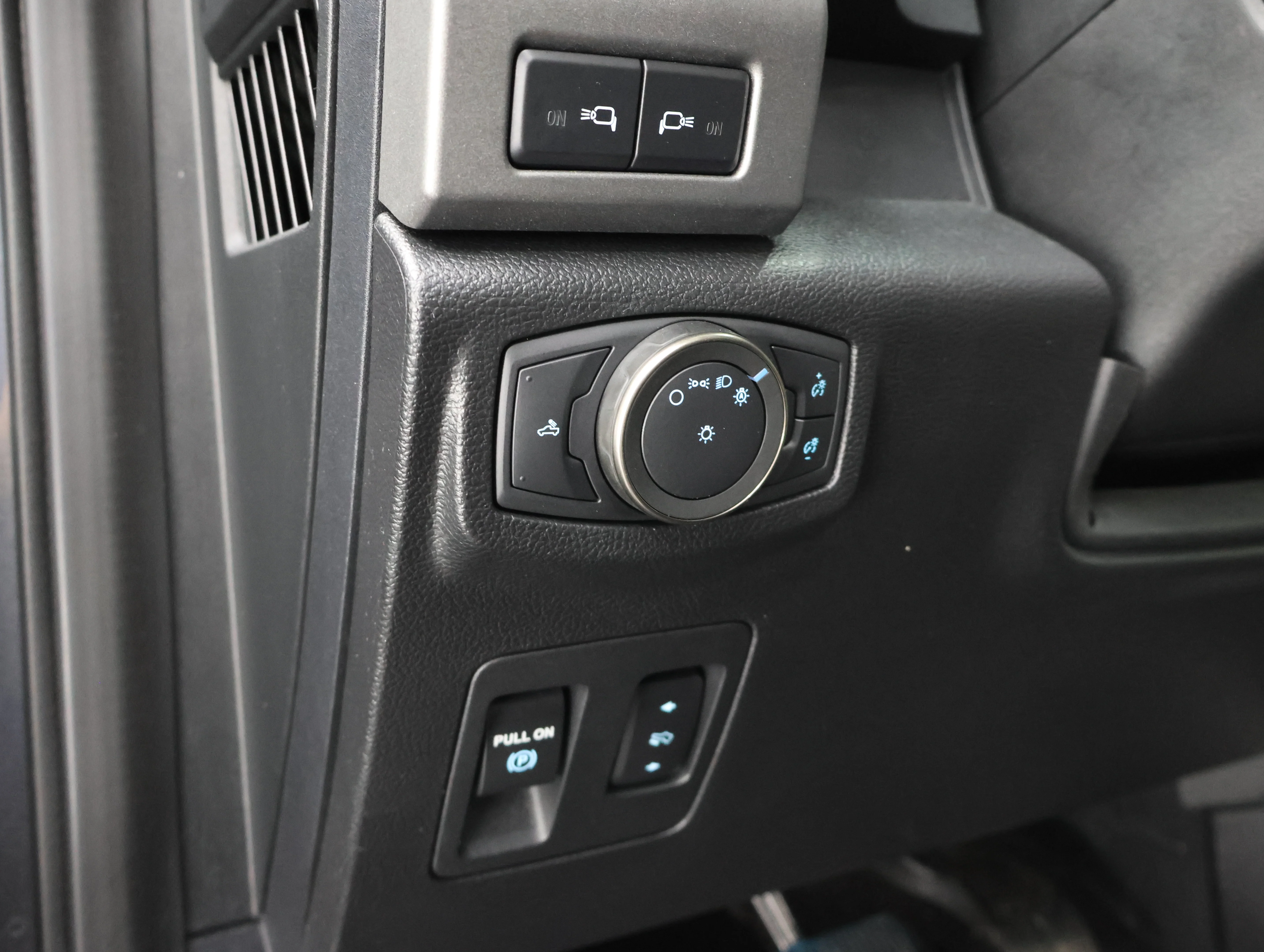 Used 2019 Magnetic Metallic Ford Raptor image 46