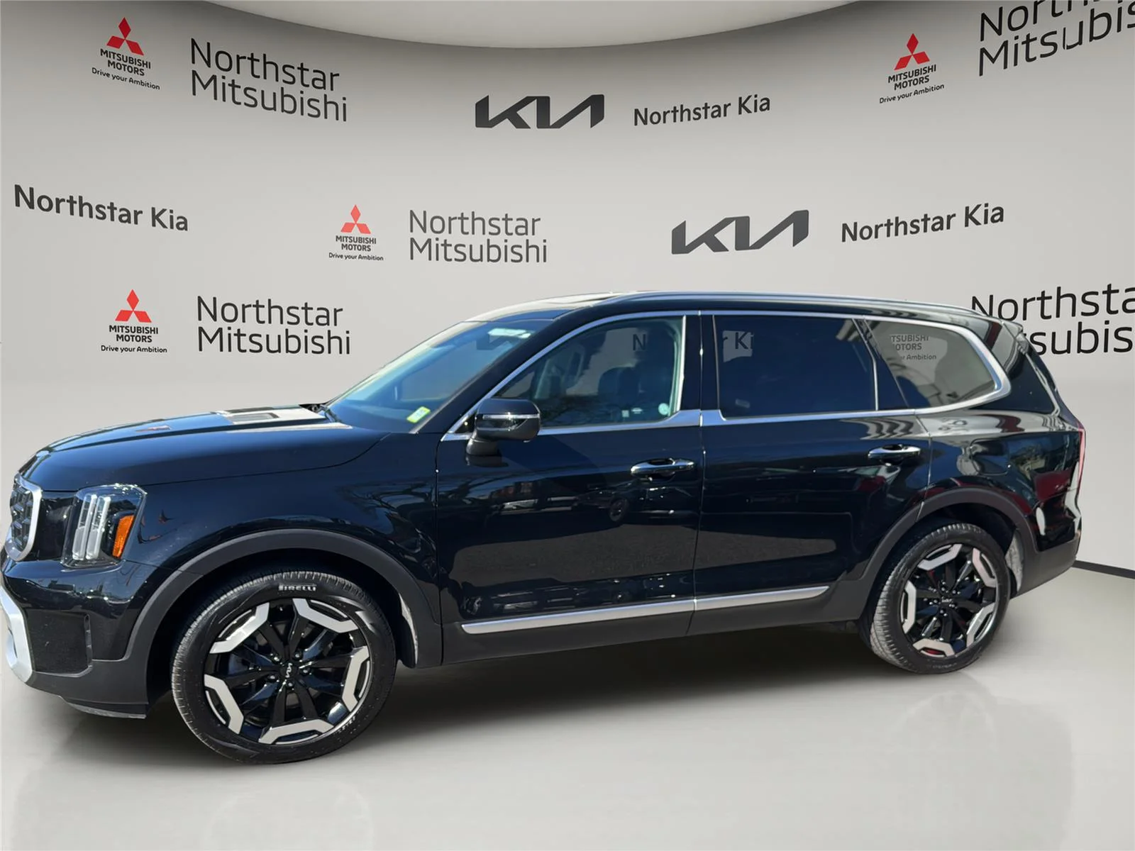 Used 2025 Ebony Black Kia S image 2