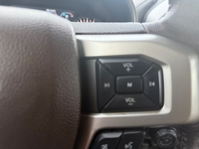 Certified Used 2019 Oxford White Ford Lariat image 10
