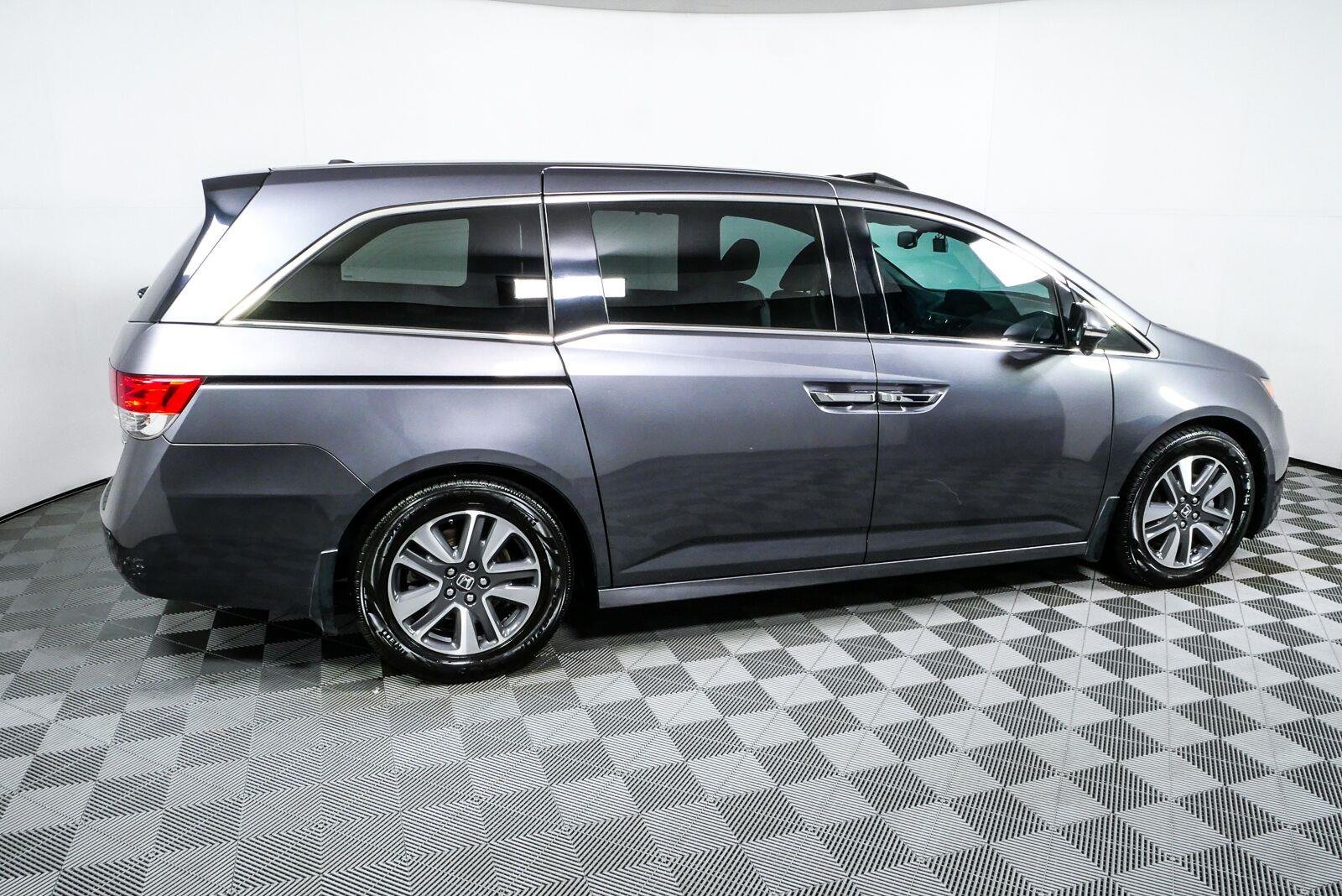 Used 2016 Honda Odyssey Touring with VIN 5FNRL5H90GB104434 for sale in Chamblee, GA