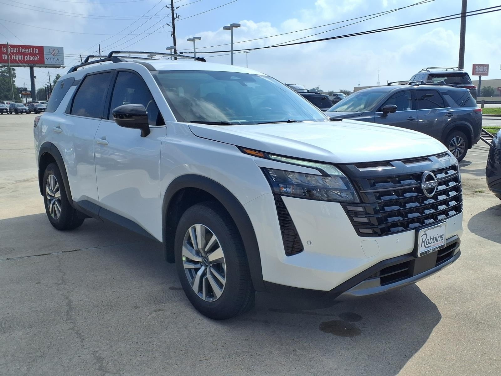 2026 Nissan Pathfinder SL White at Robbins Nissan