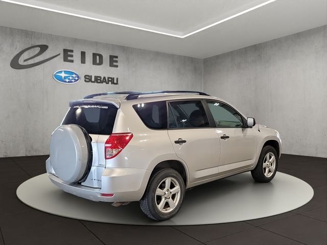 Used 2008 Classic Silver Metallic Toyota Base image 37