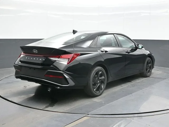 New 2026 Black Hyundai SEL Sport image 9