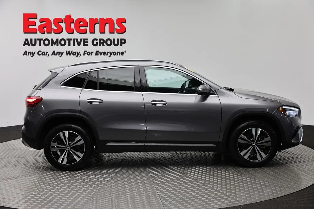 Used 2025 Gray Mercedes-Benz GLA 250 image 4
