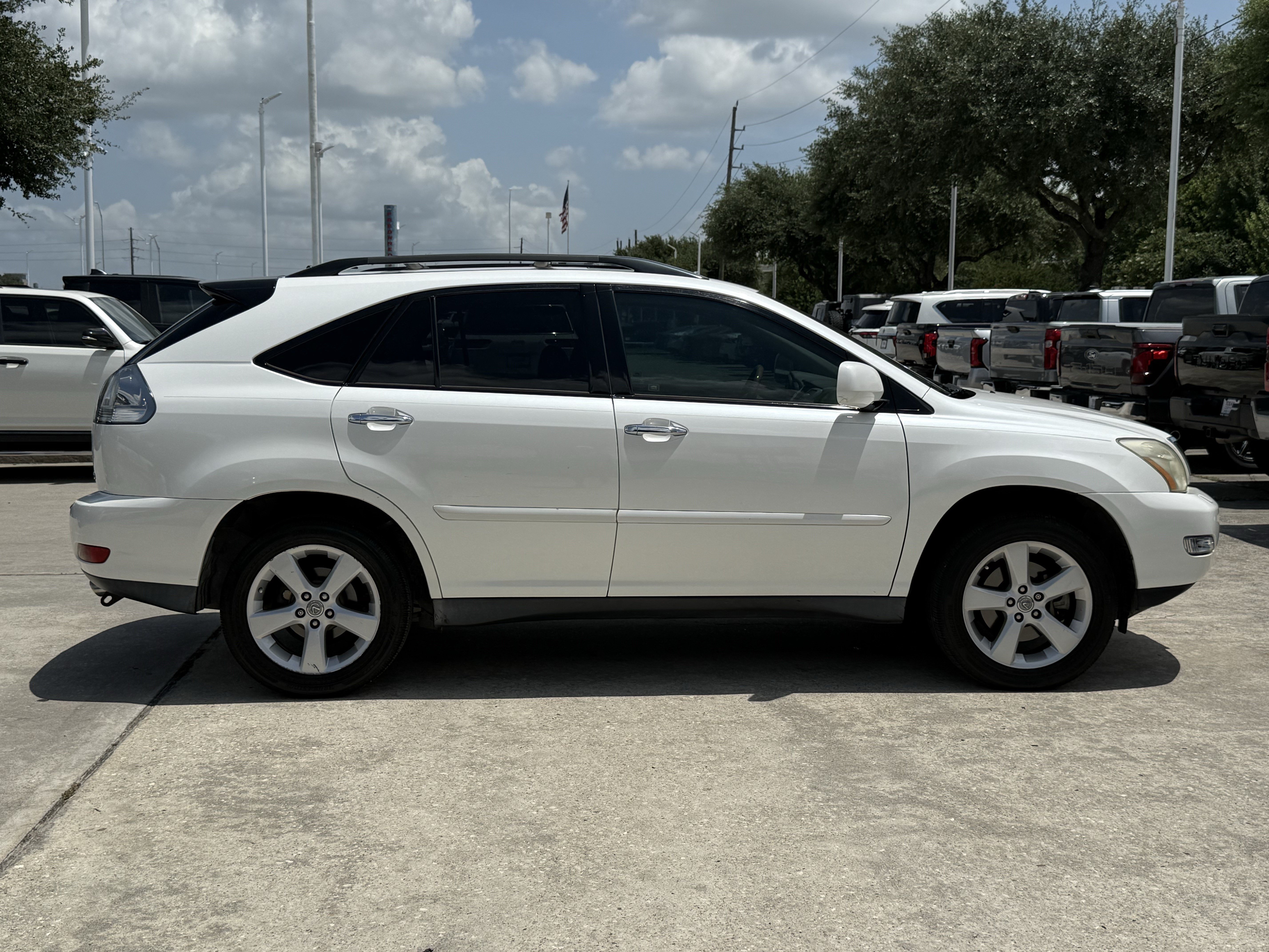 Used 2008 White Lexus  image 3