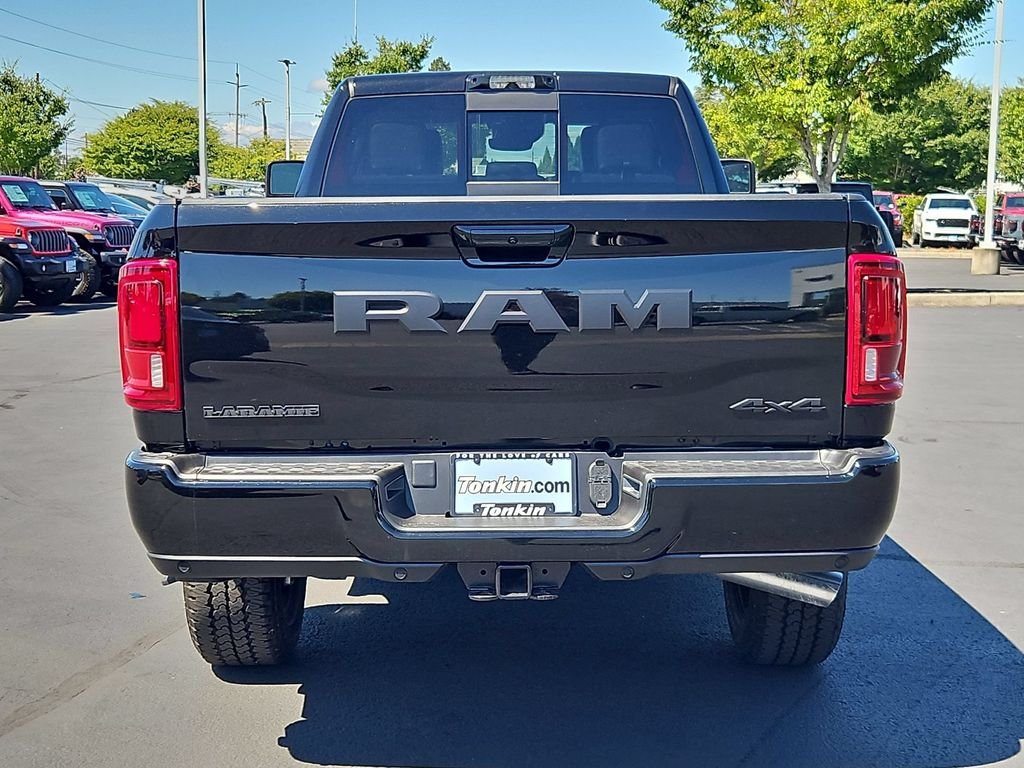 New 2026 Diamond Black Crystal Pearl-Coat Exterior Paint RAM Laramie image 5