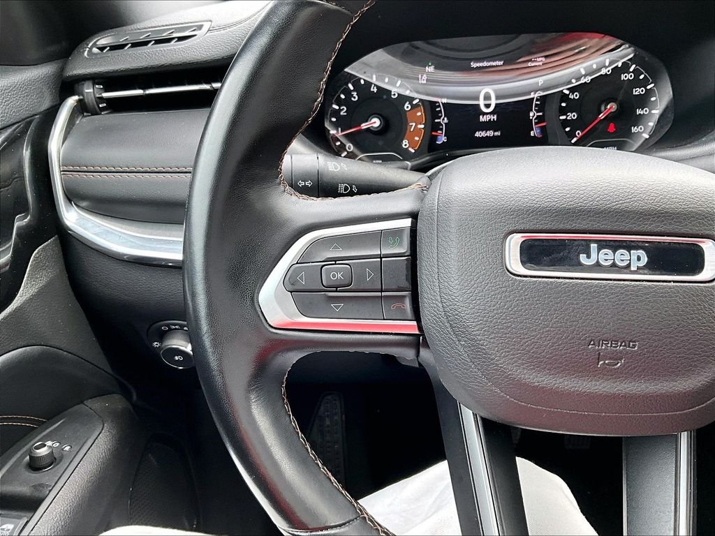 Used 2022 Redline Pearlcoat Jeep Limited image 19